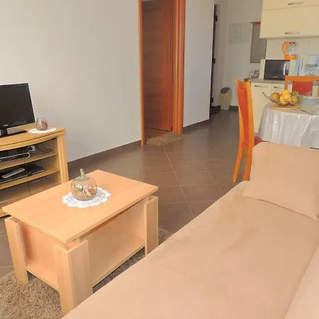 Ivan D Apartament Malinska
