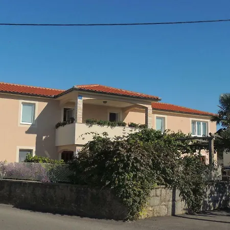 Ivan D Apartament